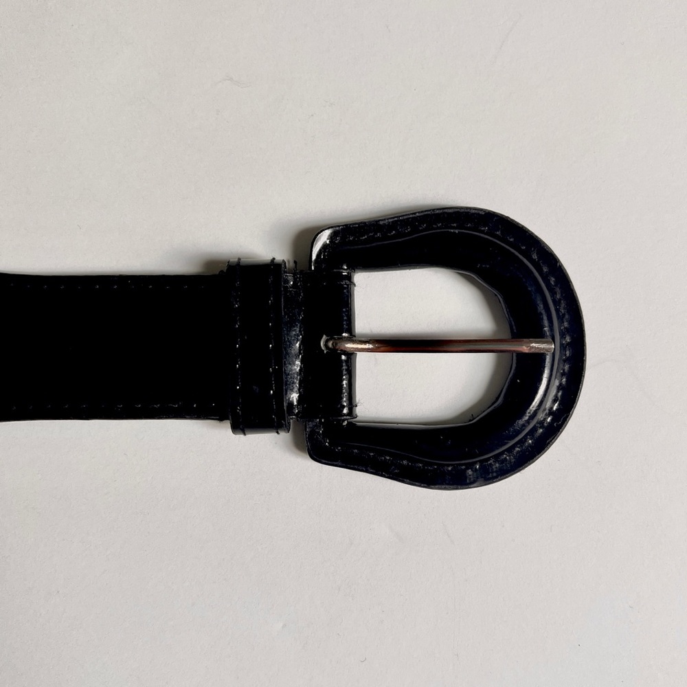 FREE WITH BUNDLE* Plus Size Black Horseshoe Buckle Elastic Belt MUST BUN…